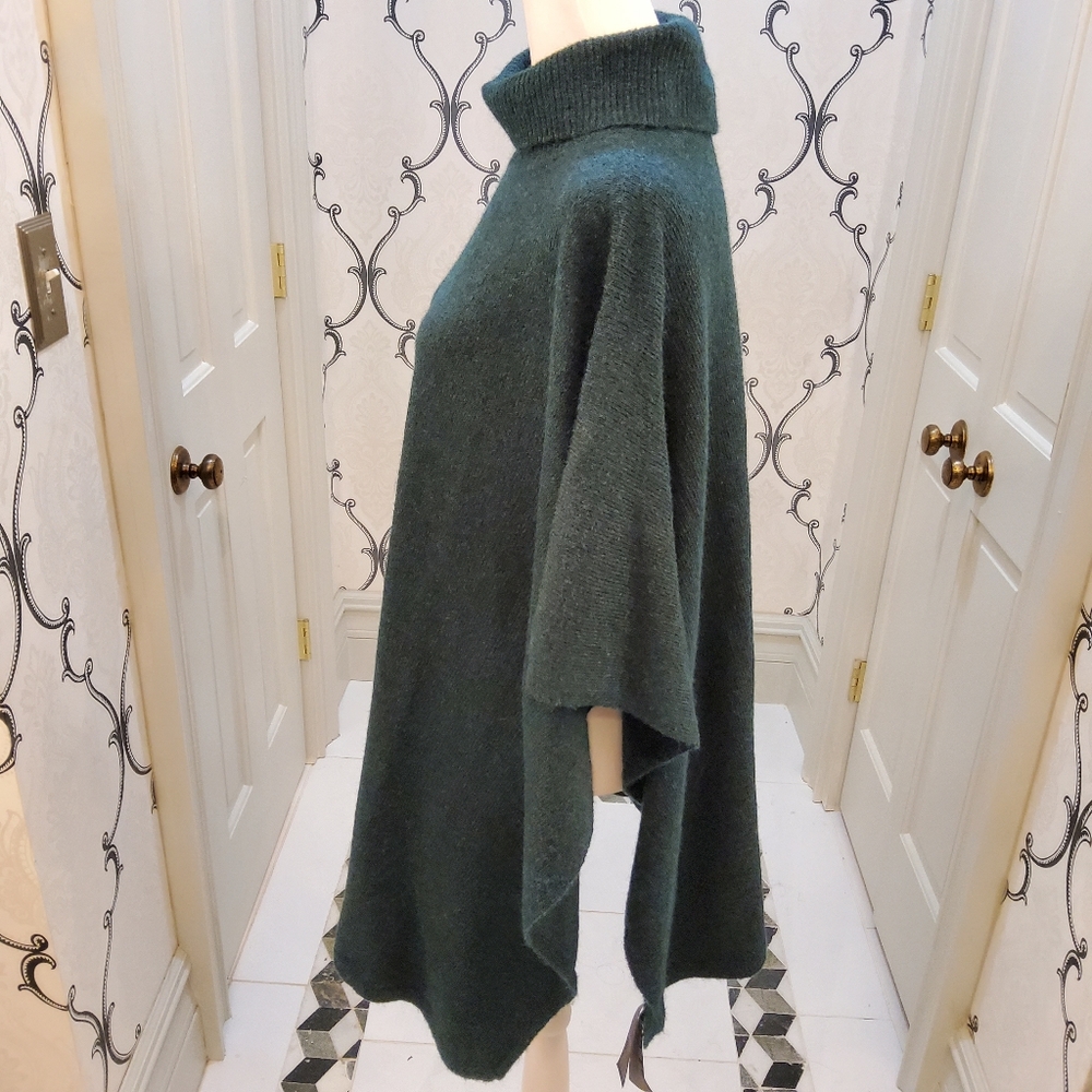 Heather Green Turtle Neck Pullover Shawl - image 8